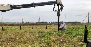 Установка винтовых свай Александров цена от 3150 руб.